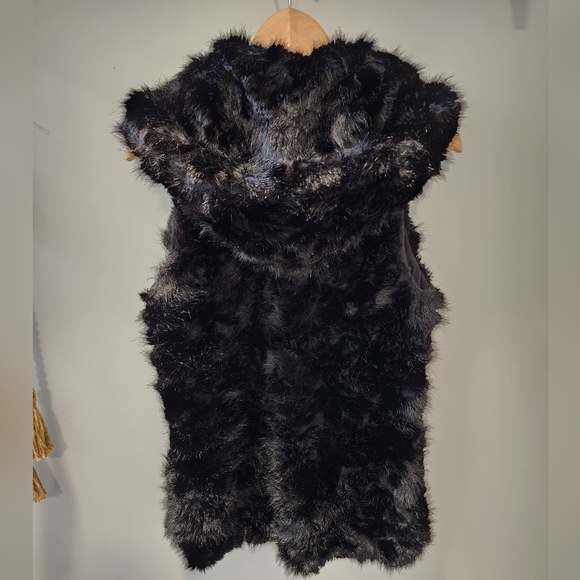 ZARA Faux Fur Vest - Picture 2 of 3